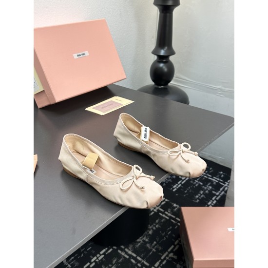 MIUMIU Ballerinas