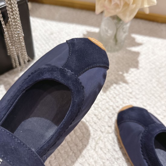 MIUMIU Ballerinas