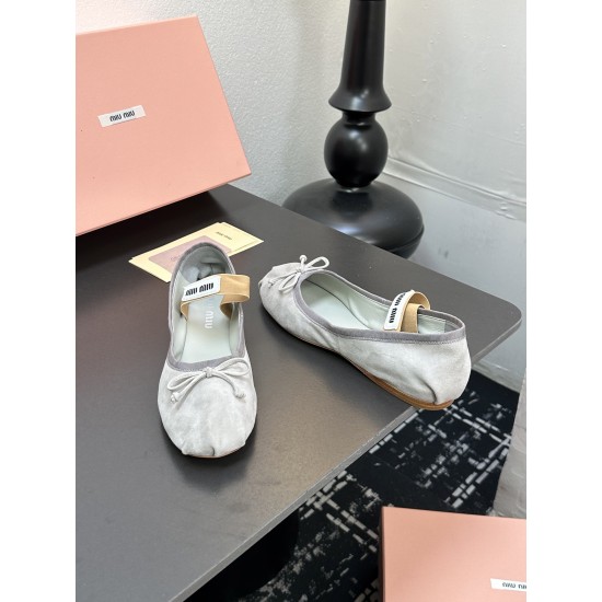 MIUMIU Ballerinas