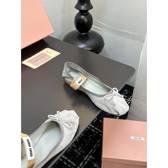 MIUMIU Ballerinas