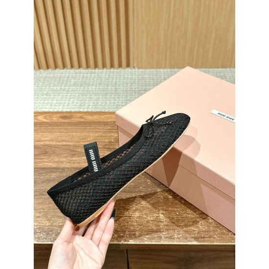 MIUMIU Ballerinas