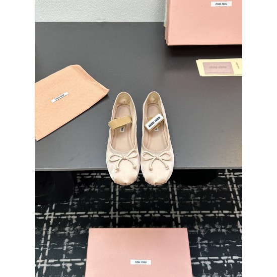MIUMIU Ballerinas