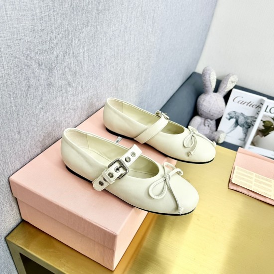 MIUMIU Ballerinas