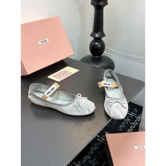 MIUMIU Ballerinas