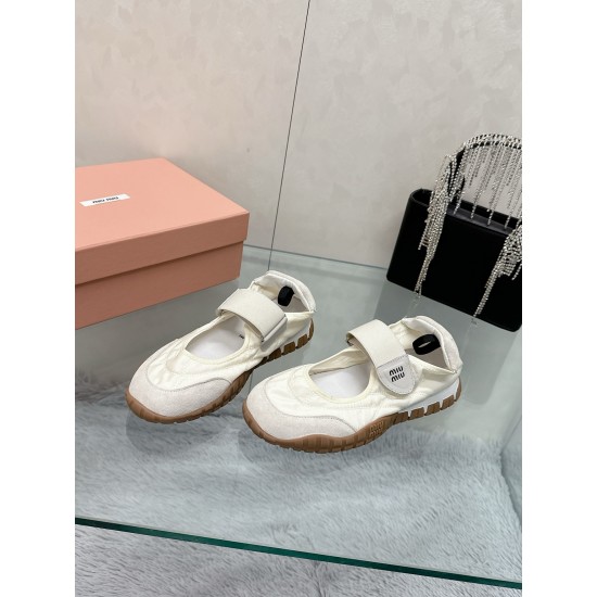 MiuMiu Sneakers