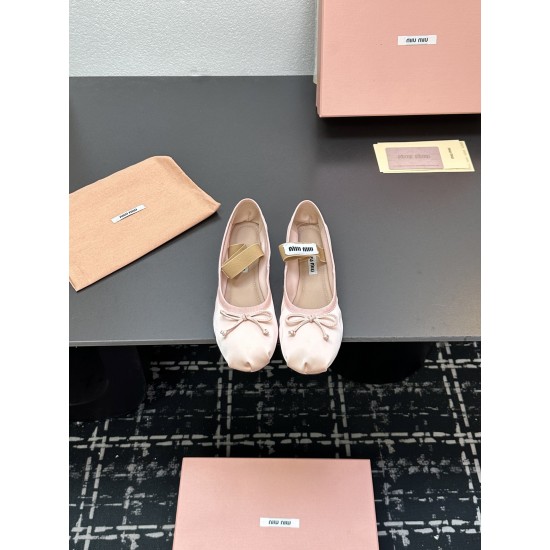 MIUMIU Ballerinas