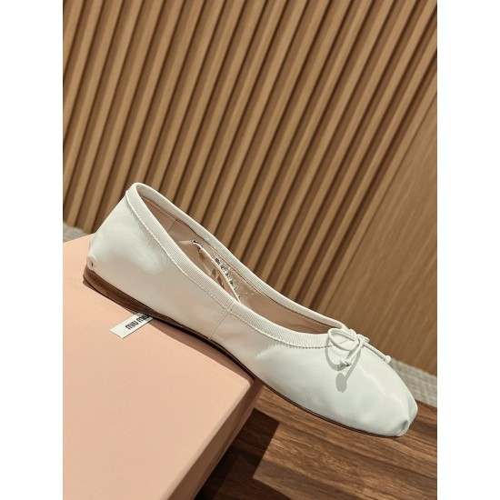 MIUMIU Ballerinas