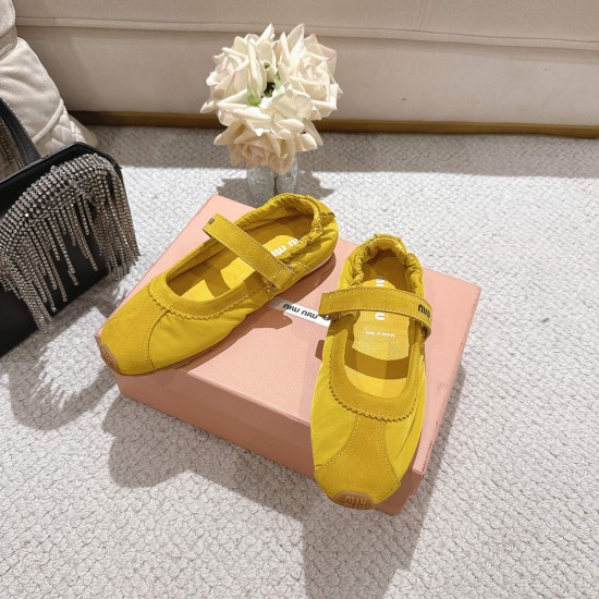 MIUMIU Ballerinas
