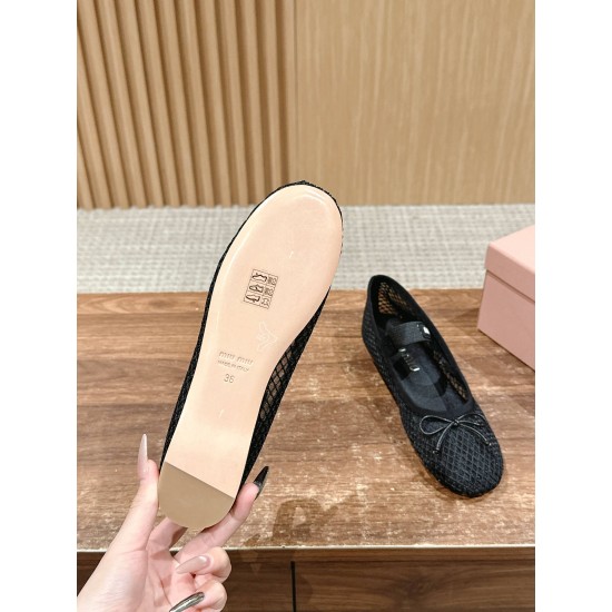 MIUMIU Ballerinas