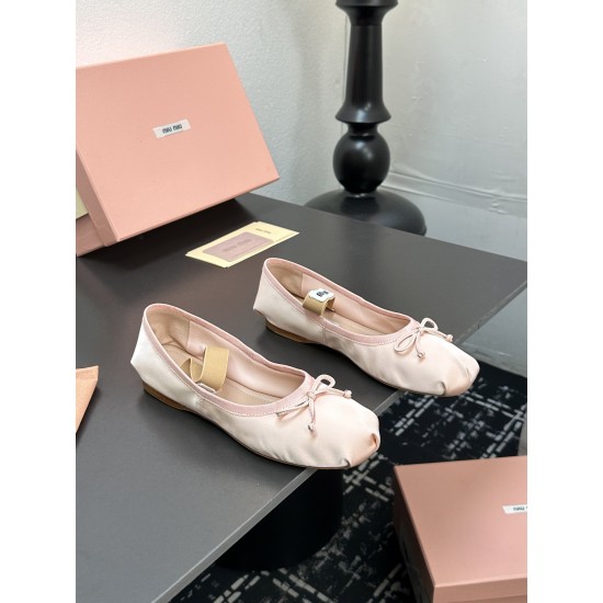MIUMIU Ballerinas