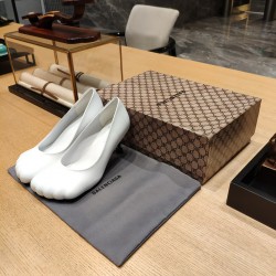 Balenciaga highheels