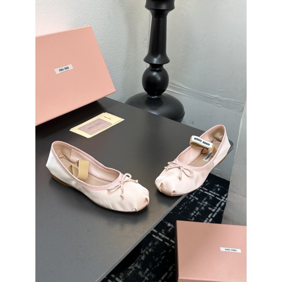 MIUMIU Ballerinas