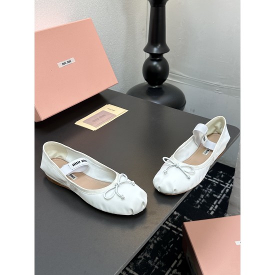 MIUMIU Ballerinas