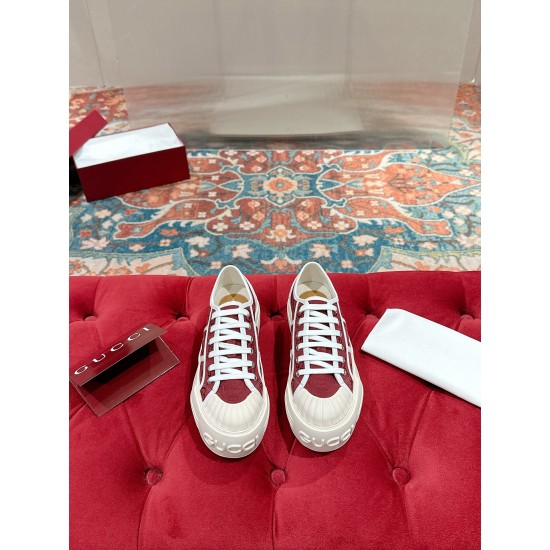 Gucci Sneakers