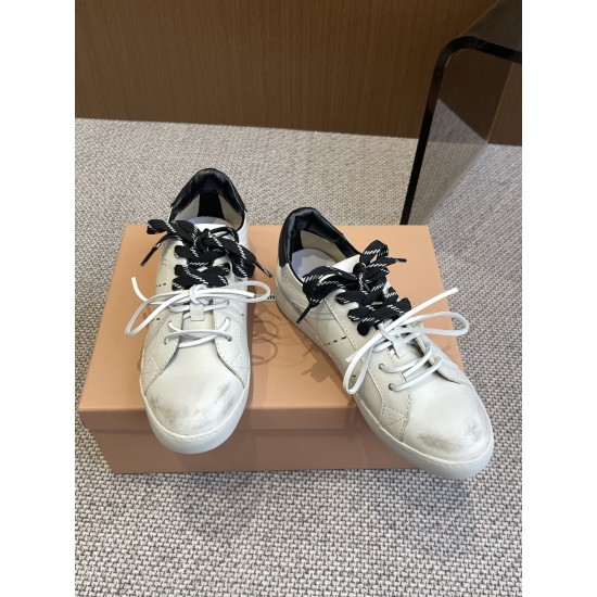 MiuMiu Sneakers