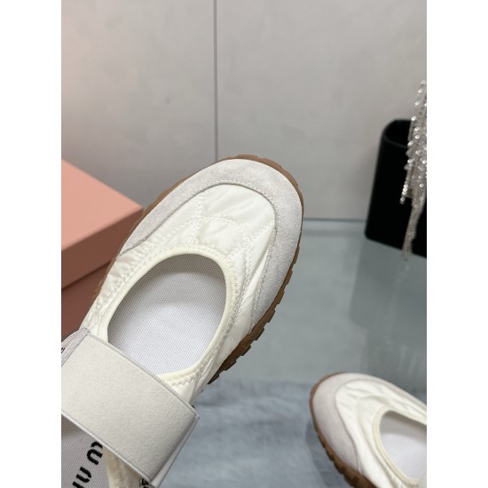 MiuMiu Sneakers
