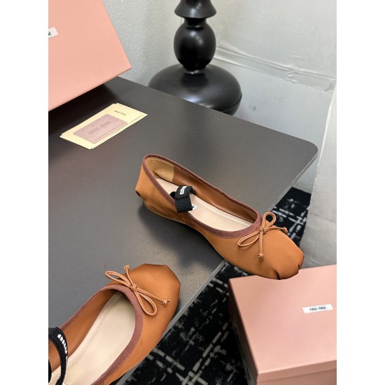 MIUMIU Ballerinas