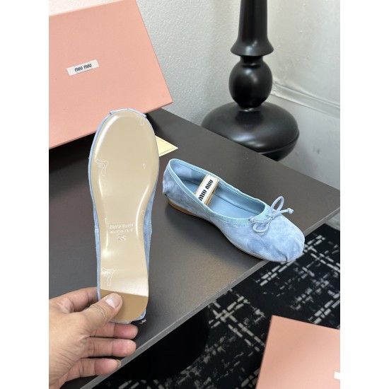 MIUMIU Ballerinas
