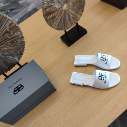 Balenciaga slippers