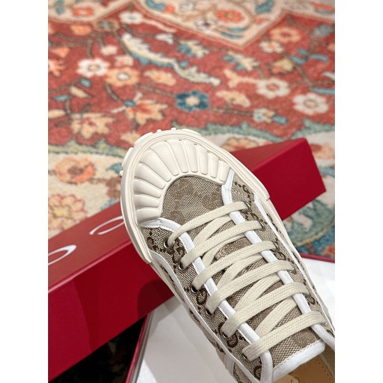 Gucci Sneakers