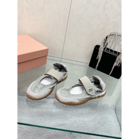 MiuMiu Sneakers