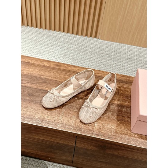 MIUMIU Ballerinas