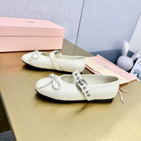 MIUMIU Ballerinas