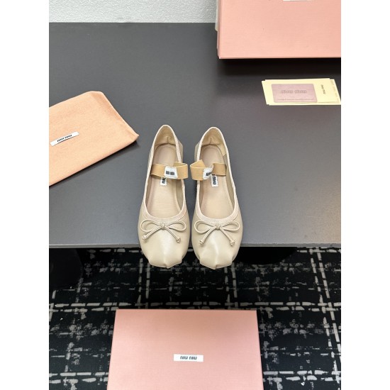 MIUMIU Ballerinas