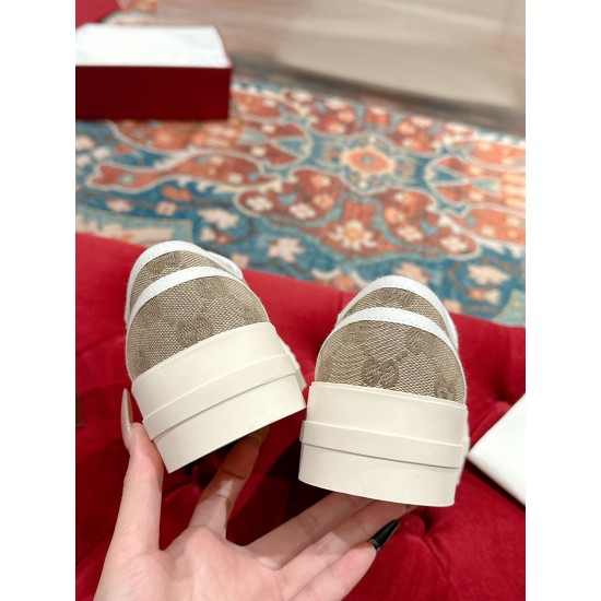 Gucci Sneakers