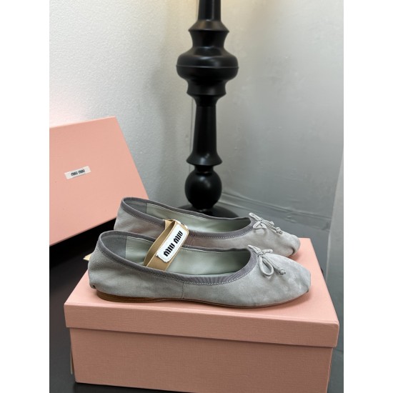 MIUMIU Ballerinas