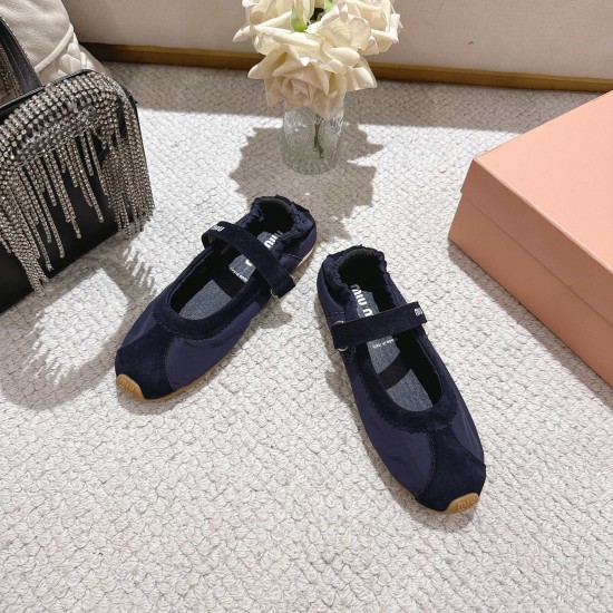 MIUMIU Ballerinas