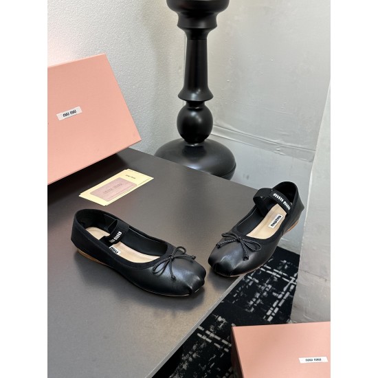 MIUMIU Ballerinas