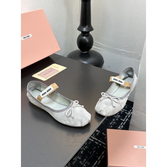 MIUMIU Ballerinas