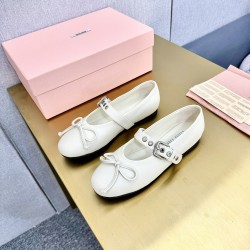 MIUMIU Ballerinas