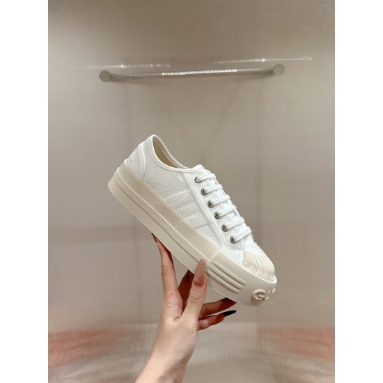 Gucci Sneakers