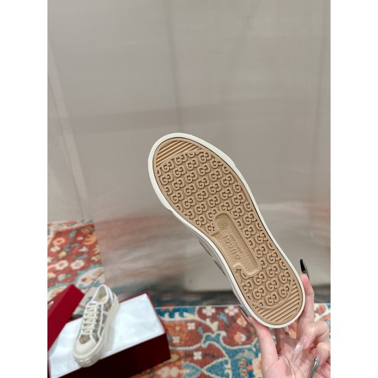 Gucci Sneakers