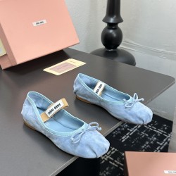 MIUMIU Ballerinas