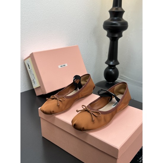 MIUMIU Ballerinas