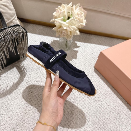 MIUMIU Ballerinas