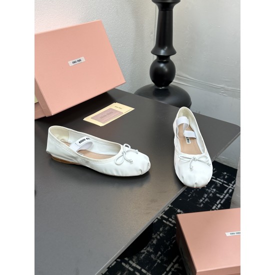 MIUMIU Ballerinas