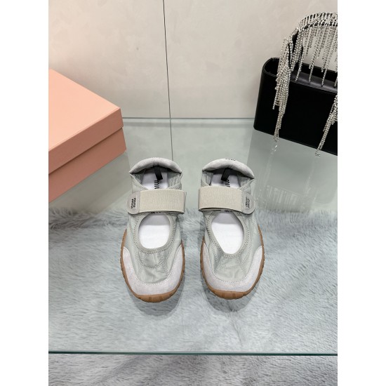 MiuMiu Sneakers