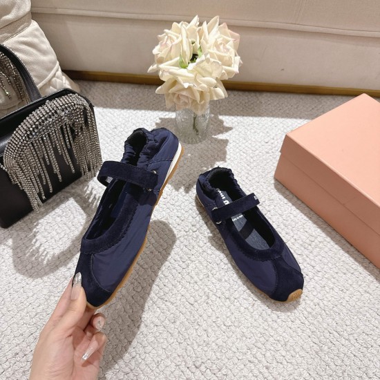 MIUMIU Ballerinas