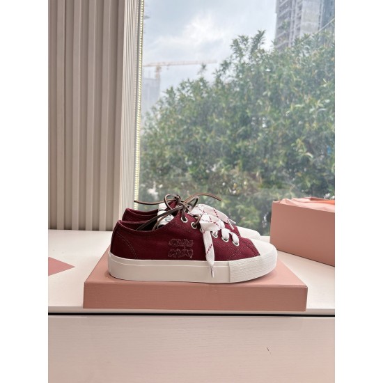 MiuMiu Sneakers