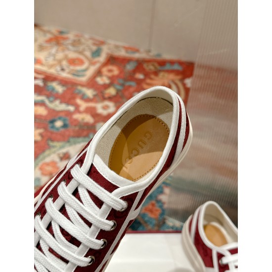 Gucci Sneakers
