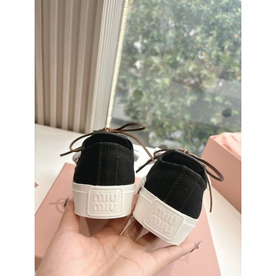 MiuMiu Sneakers