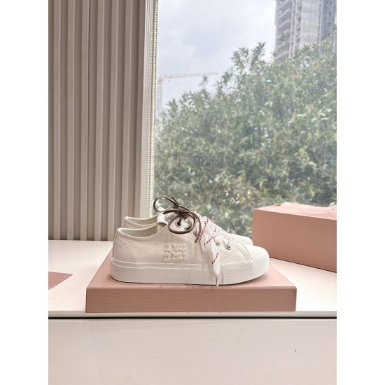 MiuMiu Sneakers
