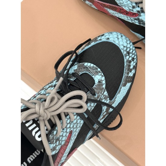 MiuMiu Sneakers