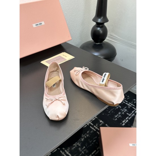 MIUMIU Ballerinas