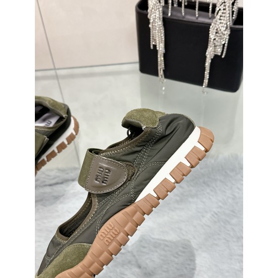 MiuMiu Sneakers