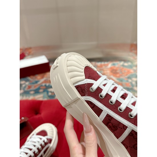 Gucci Sneakers
